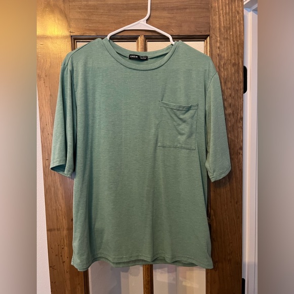 Shirt bundle all size medium loose fitting flowy tops - Picture 4 of 4